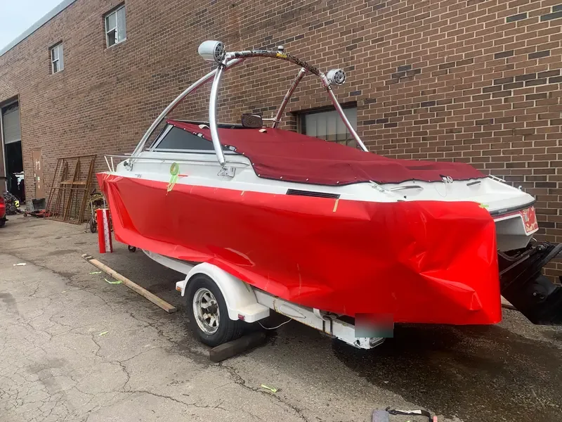 Ski Boat Hull Colour Wrap on 19' ski boat